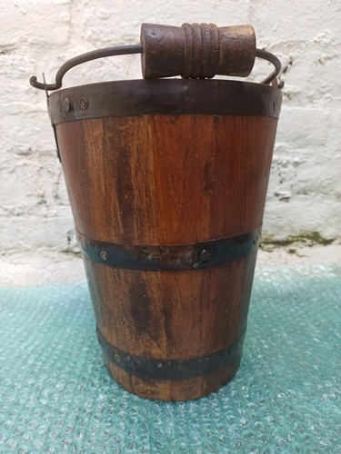Ancien seau puits bois - puits, en